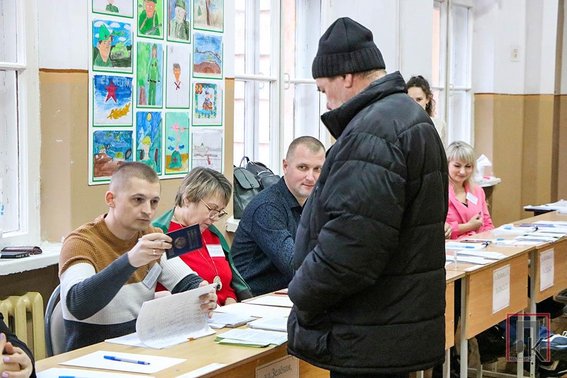 Попков Виктор Ефимович [—] Студенты на практике. | Краска, Художники, Картины