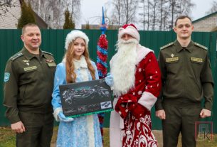 Накануне Нового года военные 1-го РТЦ исполнили желание семиклассника Николая Ливандовского